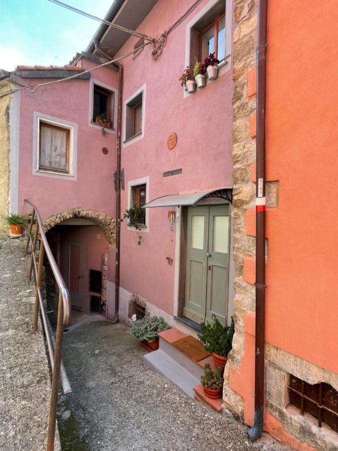Ferienwohnung La Casa Nel Borgo Fosdinovo Exterior foto